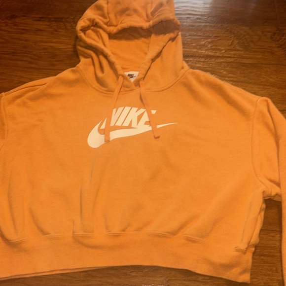Nike Sportswear Club Fleece Women's Oversized Crop Graphic Hoodie small - Picture 6 of 8